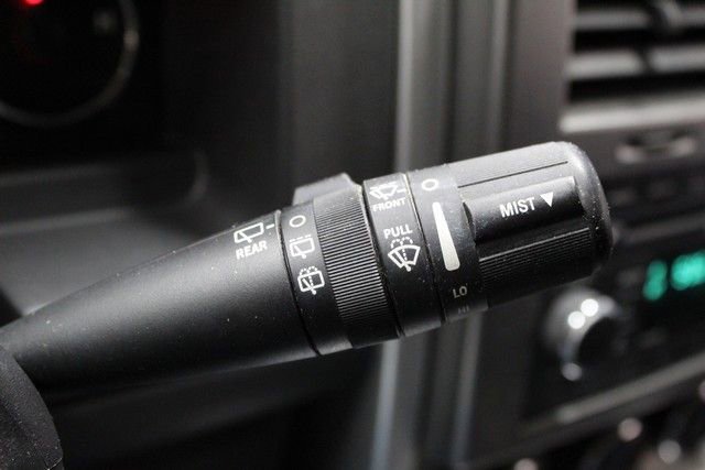 Used 2010 Jeep Liberty Limited image 24