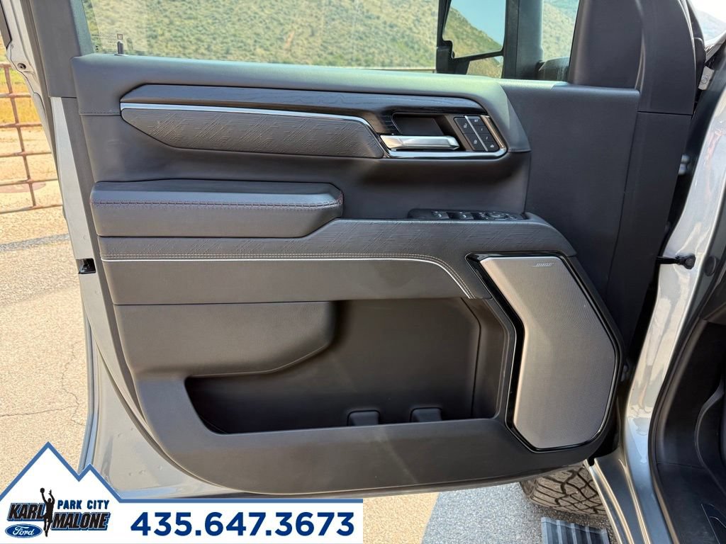 Used 2024 GMC Sierra 2500 AT4X AWD/4WD image 14