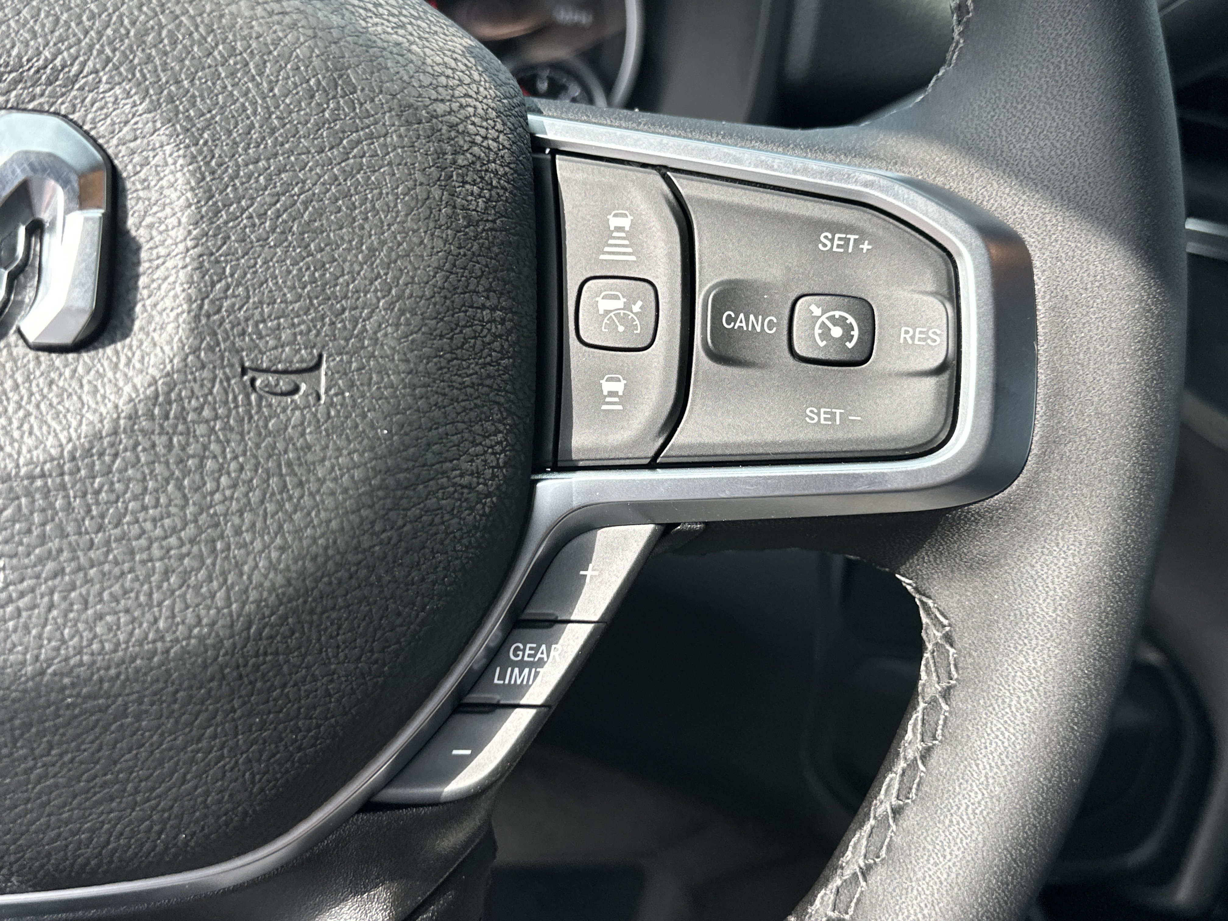 New 2027 RAM 2500 Big Horn AWD/4WD image 10