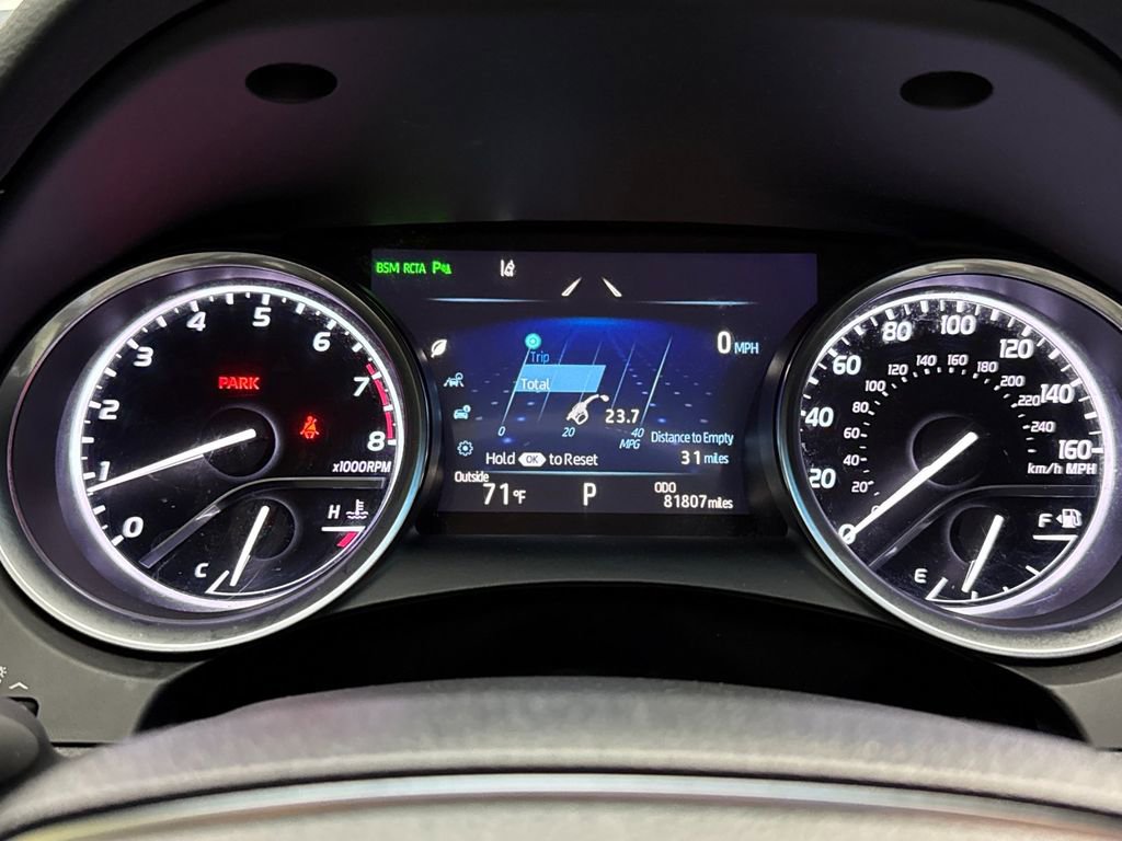 Used 2018 Toyota Camry XLE image 22