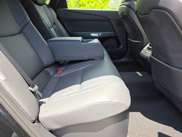 New 2026 Lexus ES 350e FWD image 13