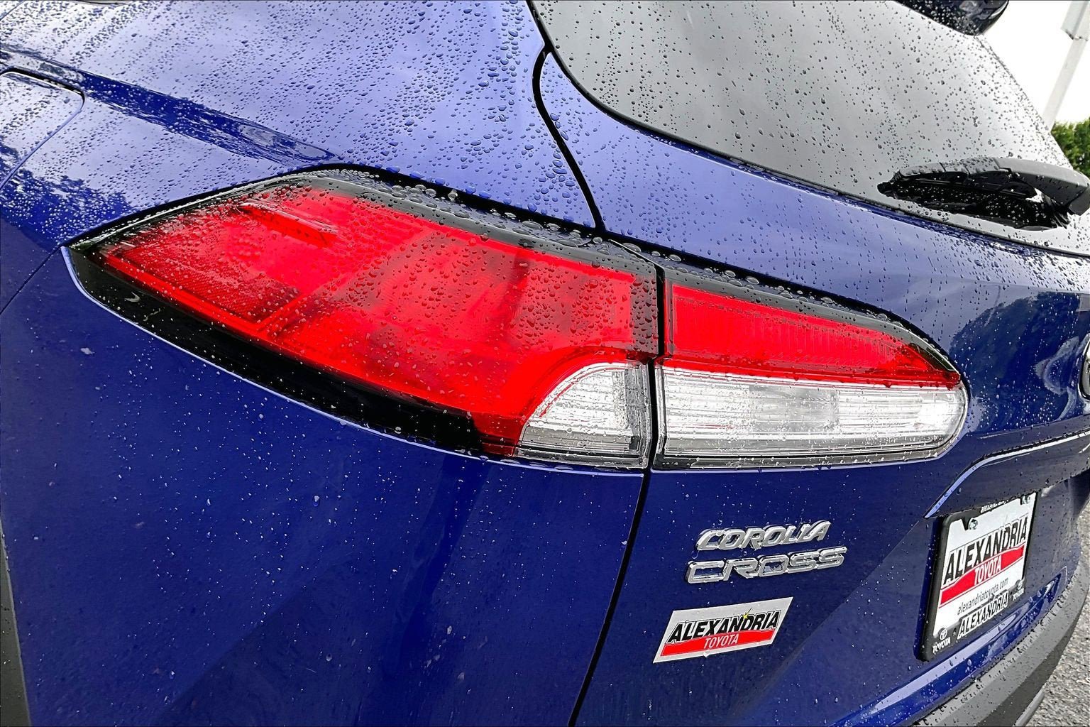 Used 2022 Toyota Corolla Cross LE w/ Moonroof Package AWD/4WD image 28