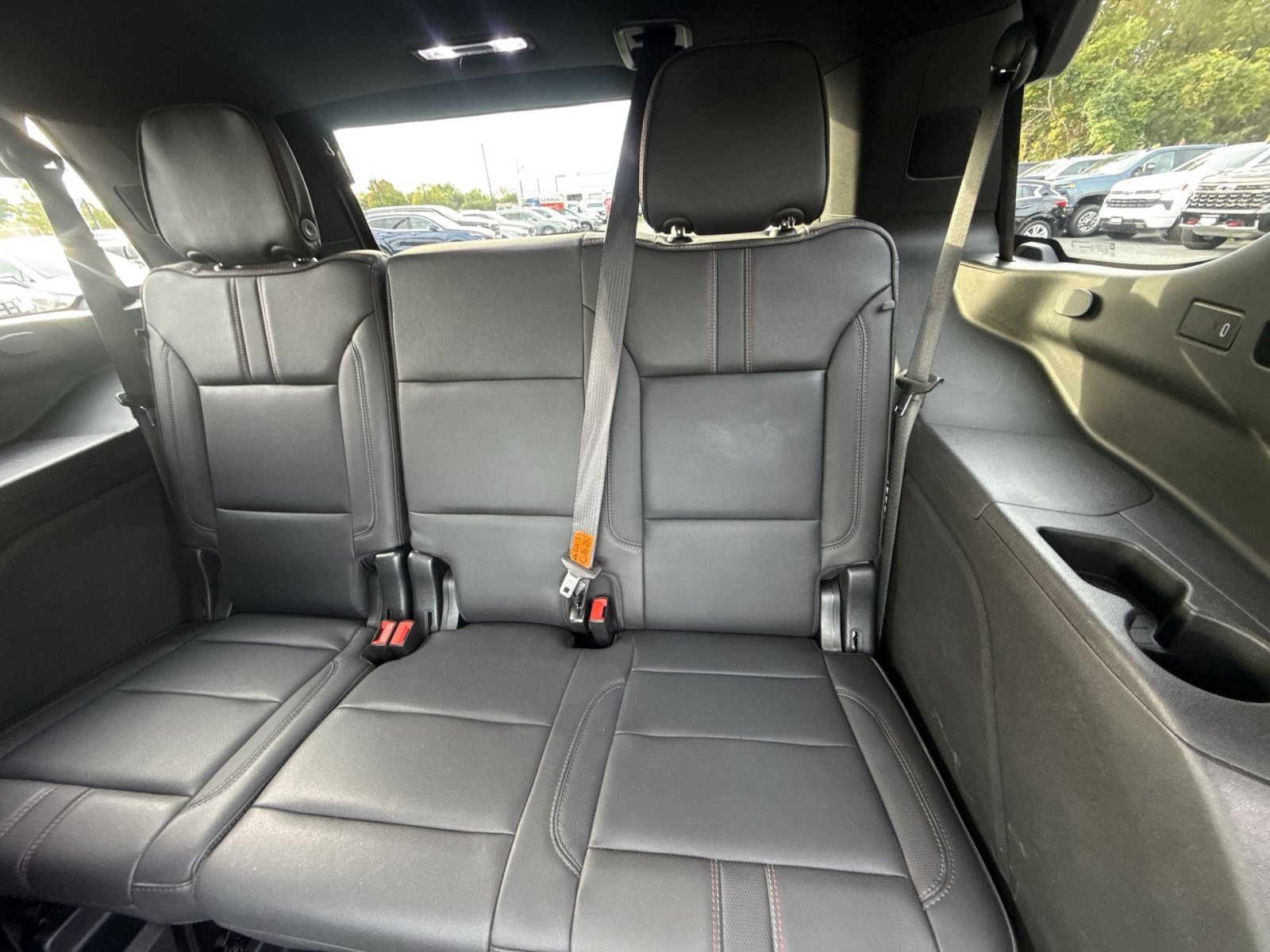 Used 2022 Chevrolet Tahoe RST w/ Luxury Package AWD/4WD image 27