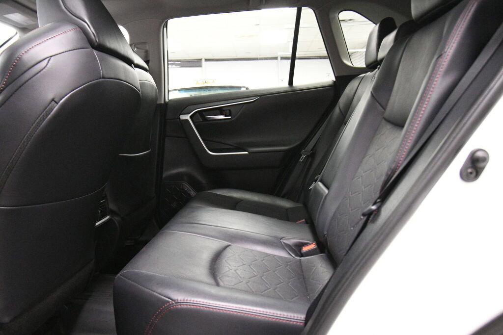 Used 2020 Toyota RAV4 TRD Off-Road w/ TRD Off-Road Weather Package image 21