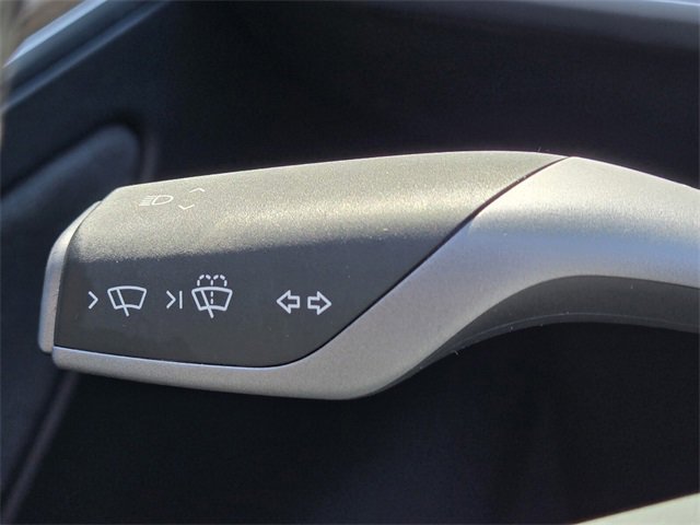 Used 2025 Tesla Model Y Long Range image 24