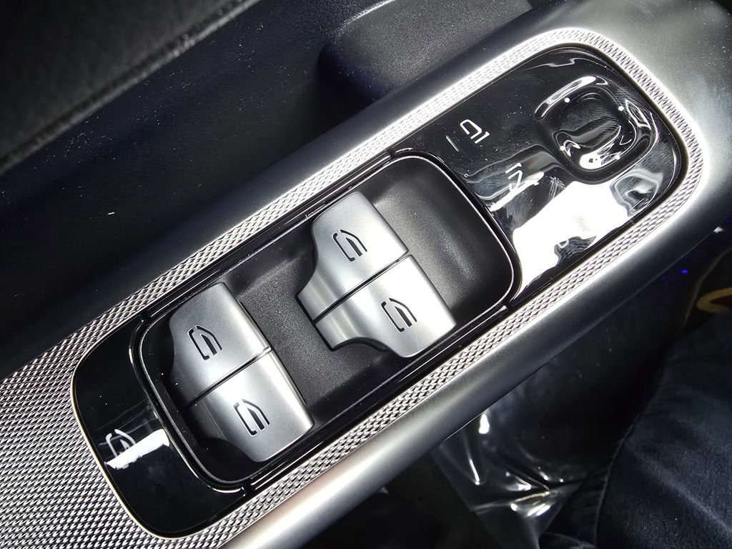 New 2026 Mercedes-Benz GLC 300 GLC 300 image 25