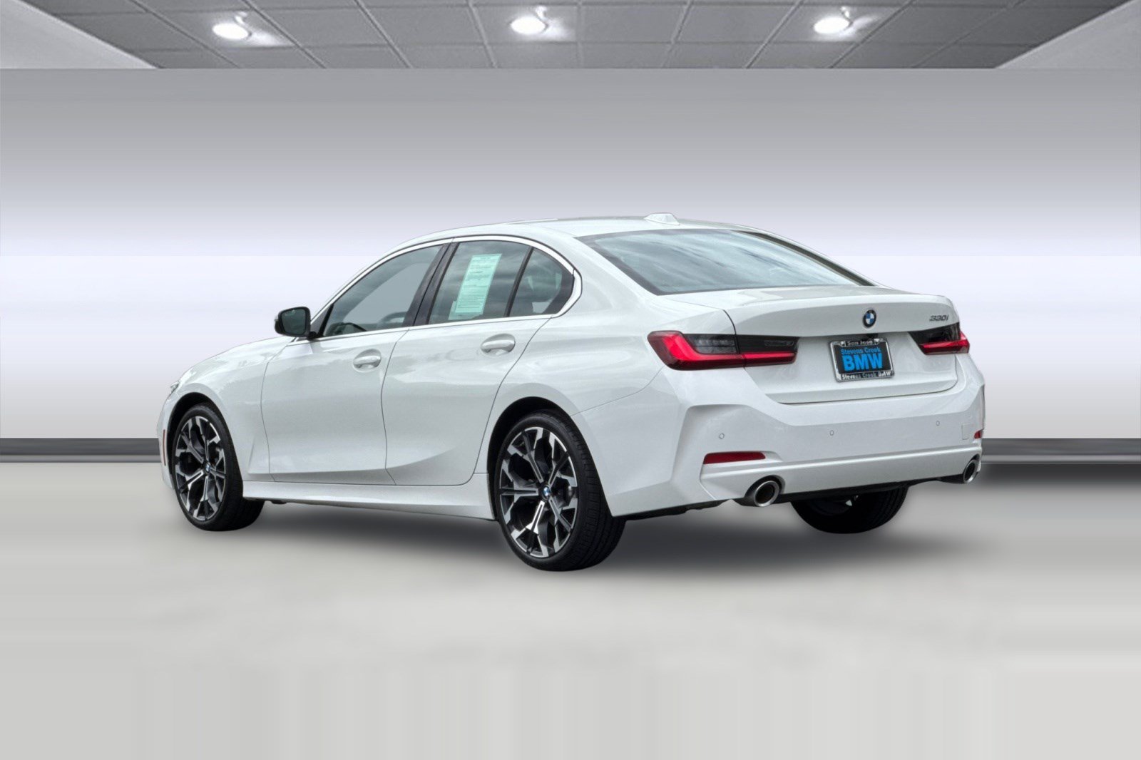 Certified 2025 BMW 330i Sedan w/ Convenience Package RWD image 3