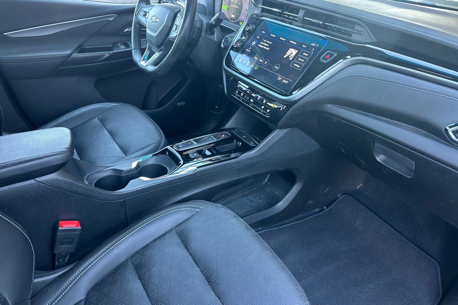 Used 2023 Chevrolet Bolt LT w/ Infotainment Package FWD image 15