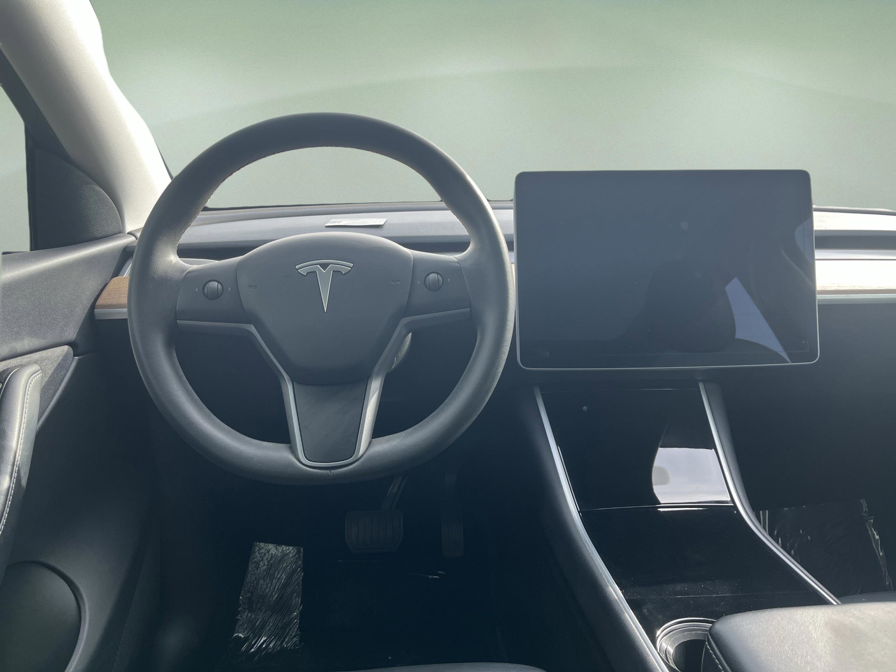 Used 2020 Tesla Model Y Long Range image 22