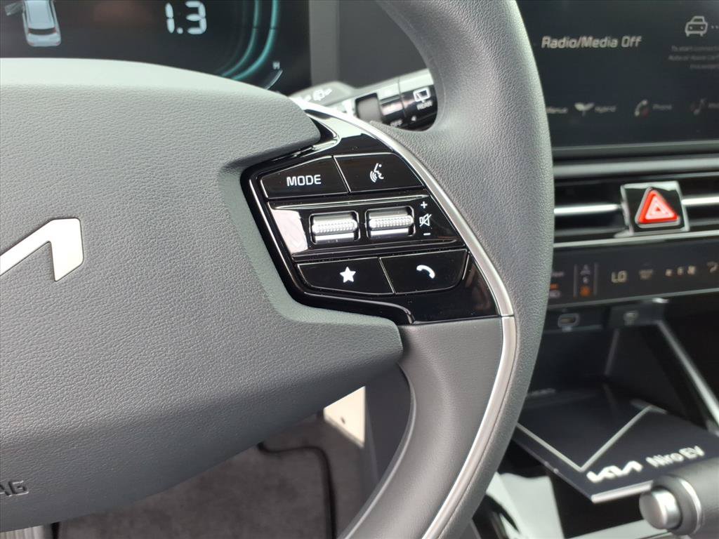 New 2026 Kia Niro LX FWD image 21