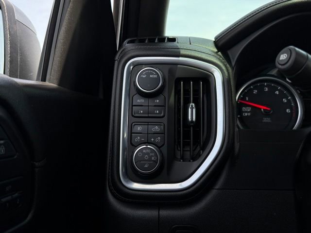 Used 2021 Chevrolet Silverado 1500 High Country AWD/4WD image 18