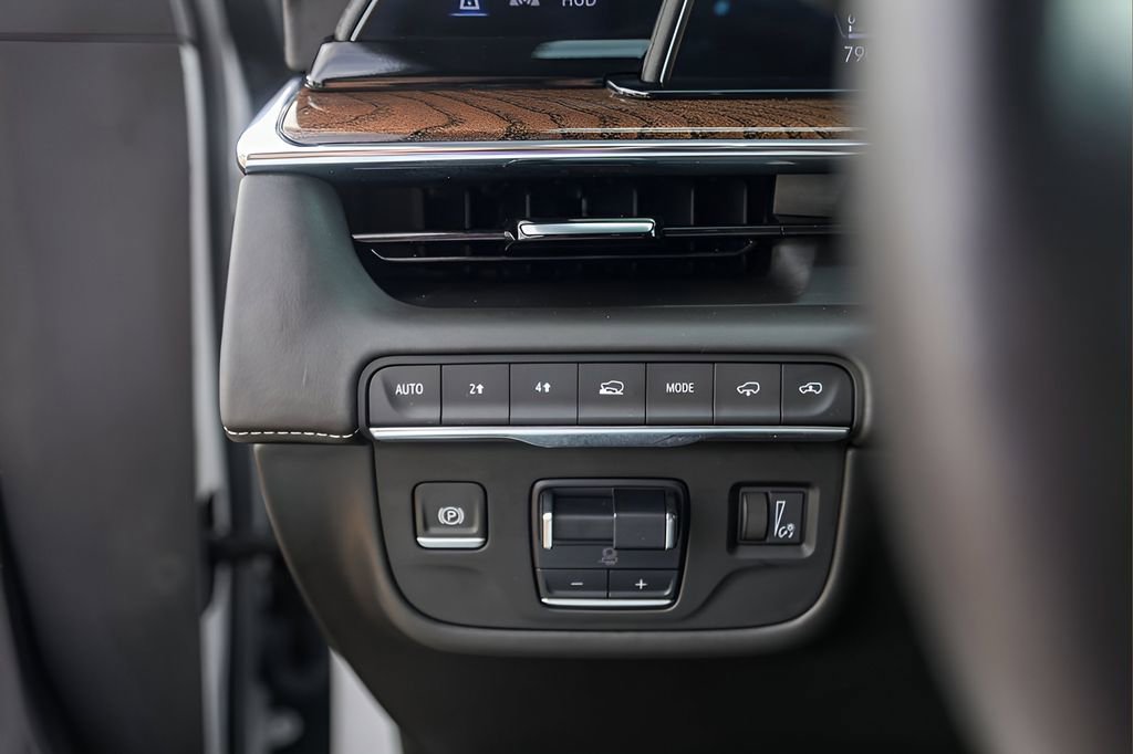 Used 2023 Cadillac Escalade Sport Platinum w/ LPO, ONYX Package image 15