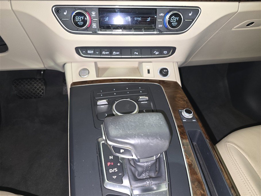 Used 2018 Audi Q5 2.0T Premium Plus w/ Premium Plus Package image 14