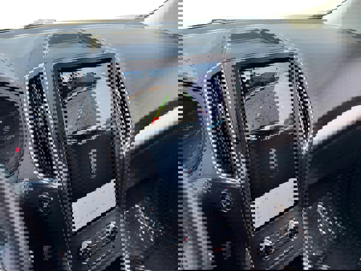 Used 2024 Ford Edge SEL image 14