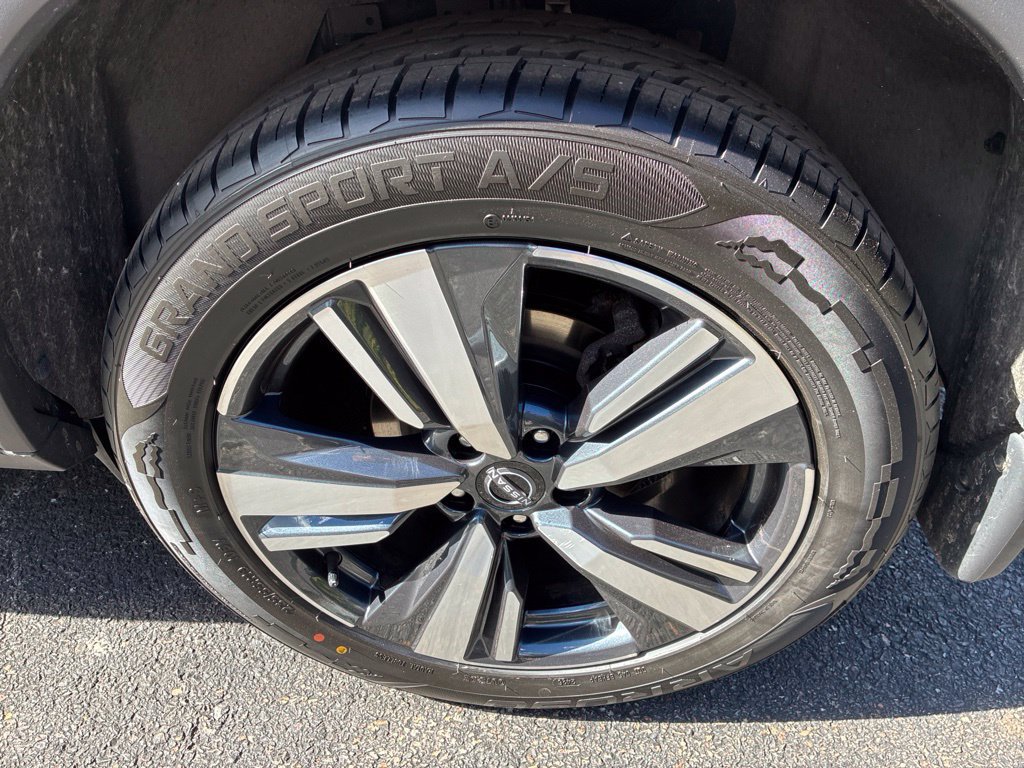Certified 2023 Nissan Rogue SL AWD/4WD image 11