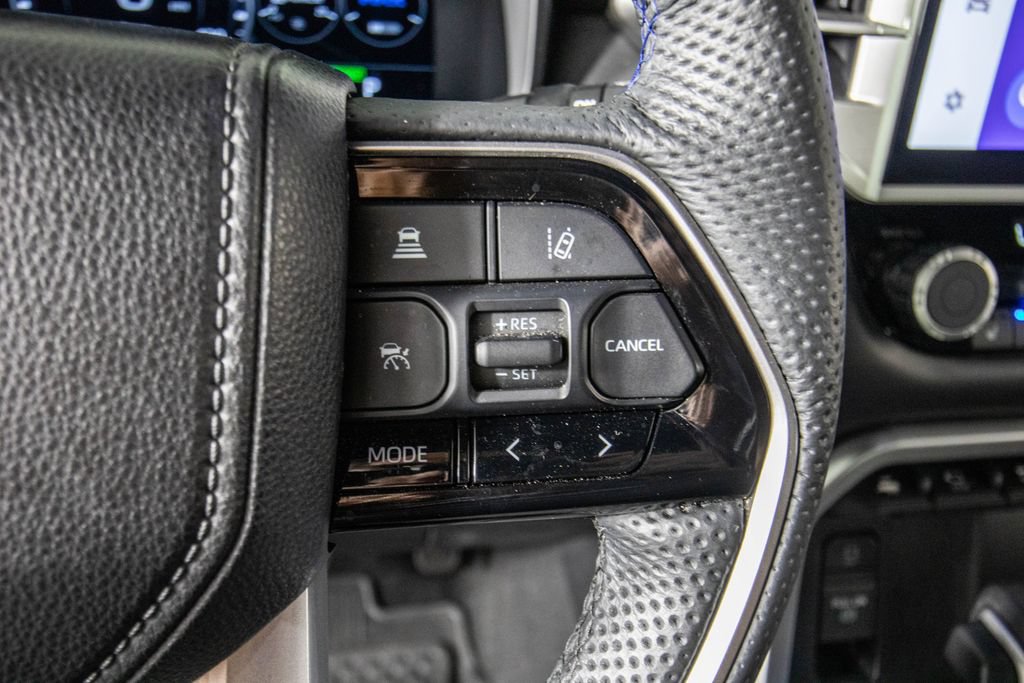 Used 2025 Toyota Sequoia Platinum AWD/4WD image 23