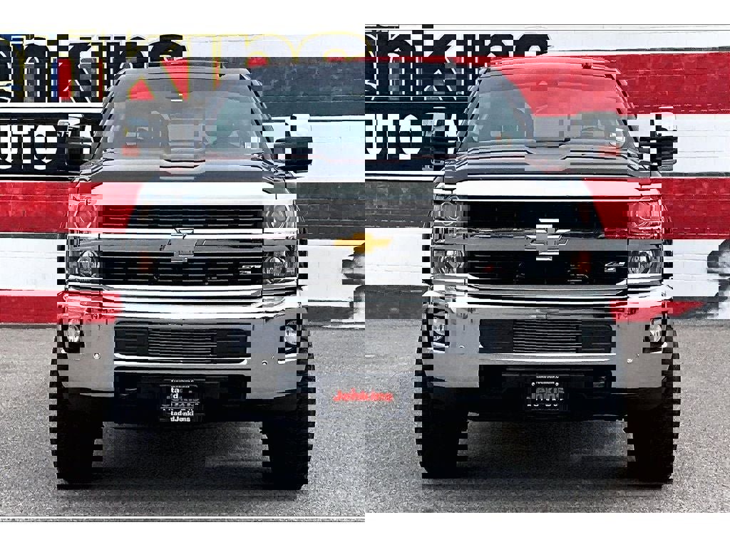 Used 2015 Chevrolet Silverado 2500 LTZ w/ Duramax Plus Package AWD/4WD image 3