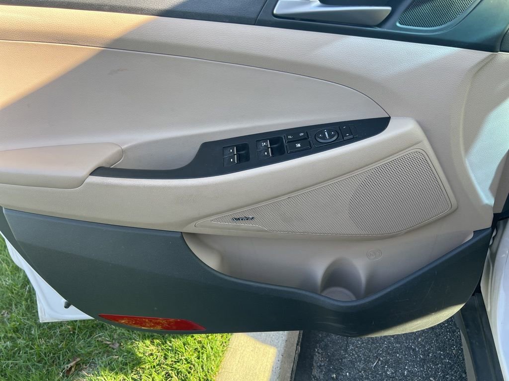 Used 2017 Hyundai Tucson Limited w/ Cargo Package image 10