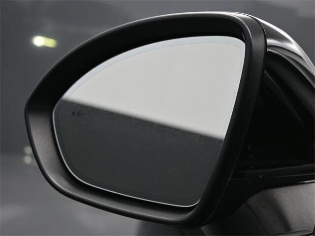 Used 2021 Buick Envision Essence w/ Technology Package I image 9