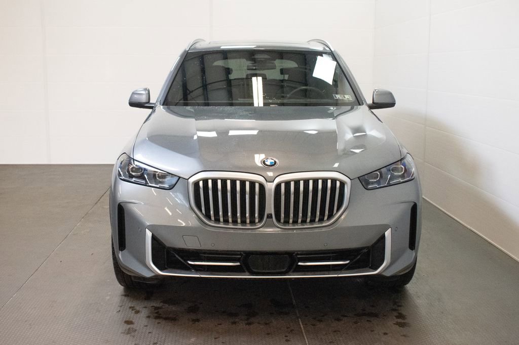 Certified 2026 BMW X5 xDrive40i w/ Climate Comfort Package image 2