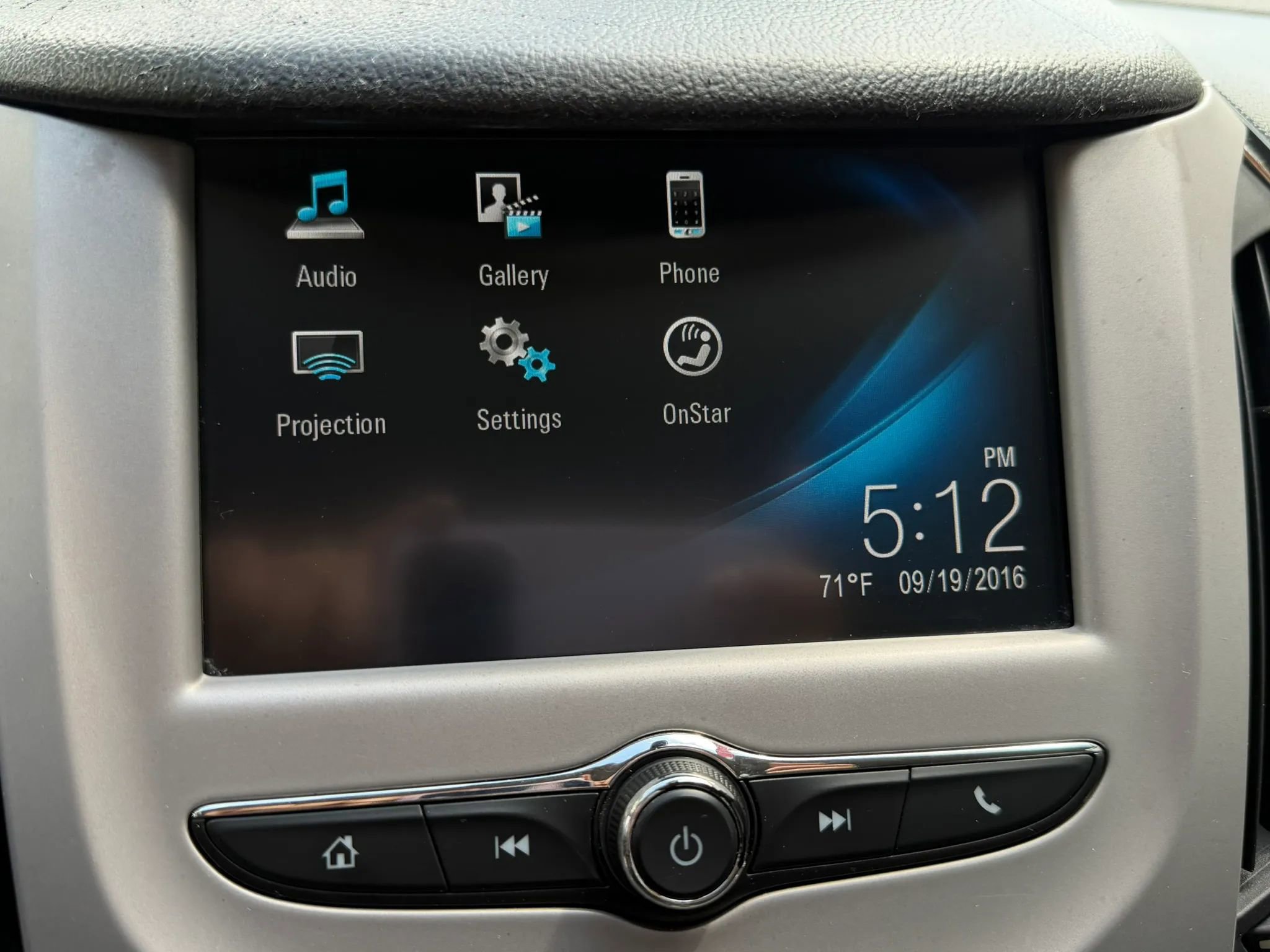 Used 2017 Chevrolet Cruze LS image 23