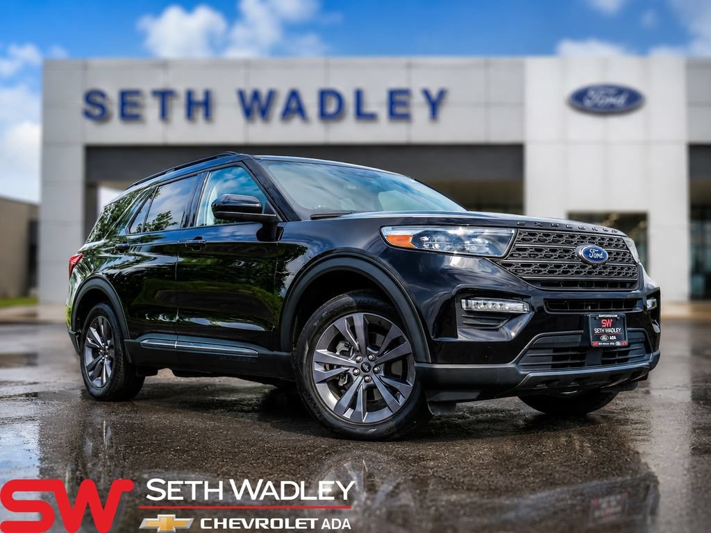Used 2022 Ford Explorer XLT w/ Equipment Group 202A RWD image 1