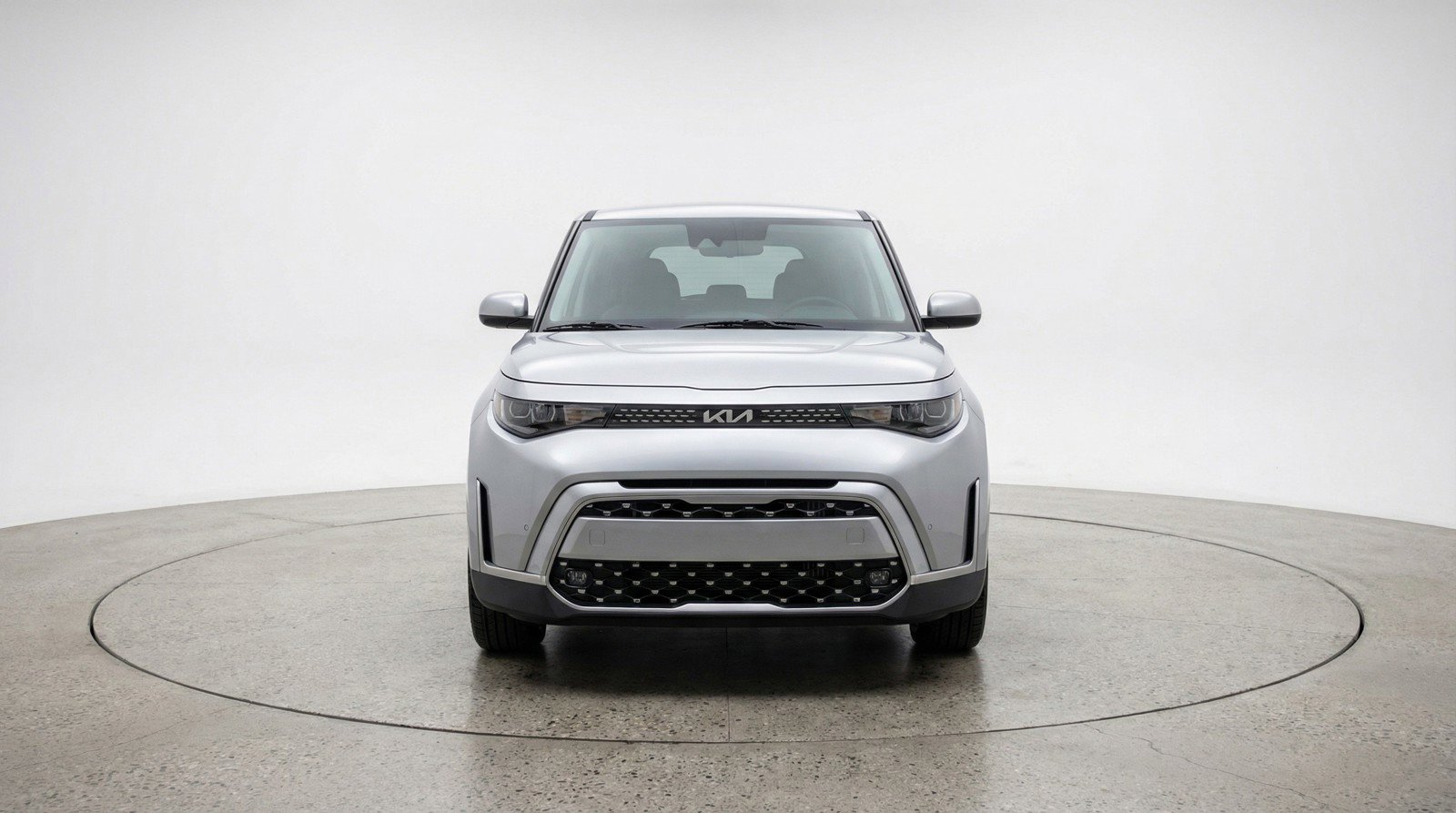 Used 2025 Kia Soul LX w/ LX Technology Package image 2