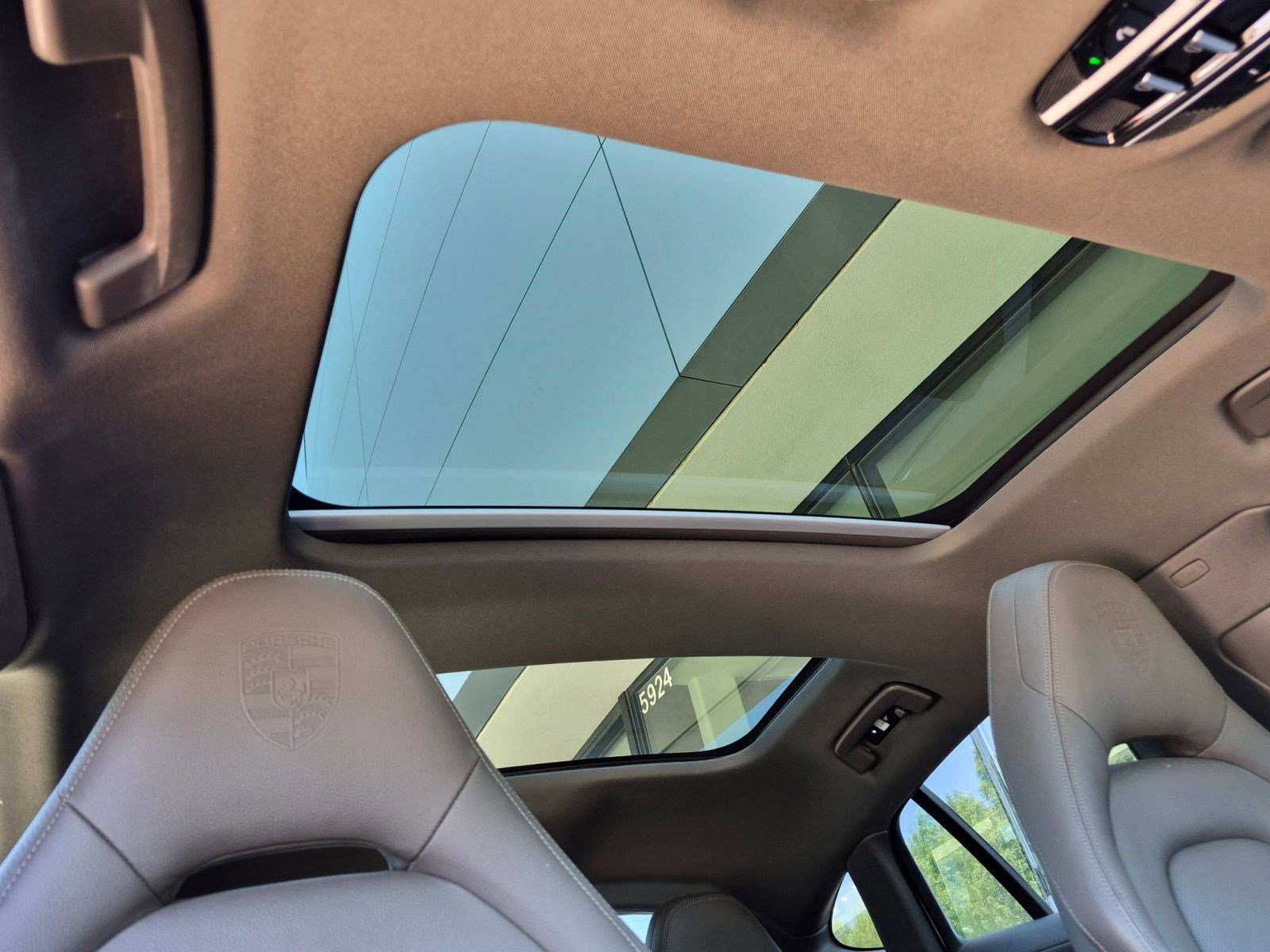 Certified 2023 Porsche Panamera Platinum Edition RWD image 26