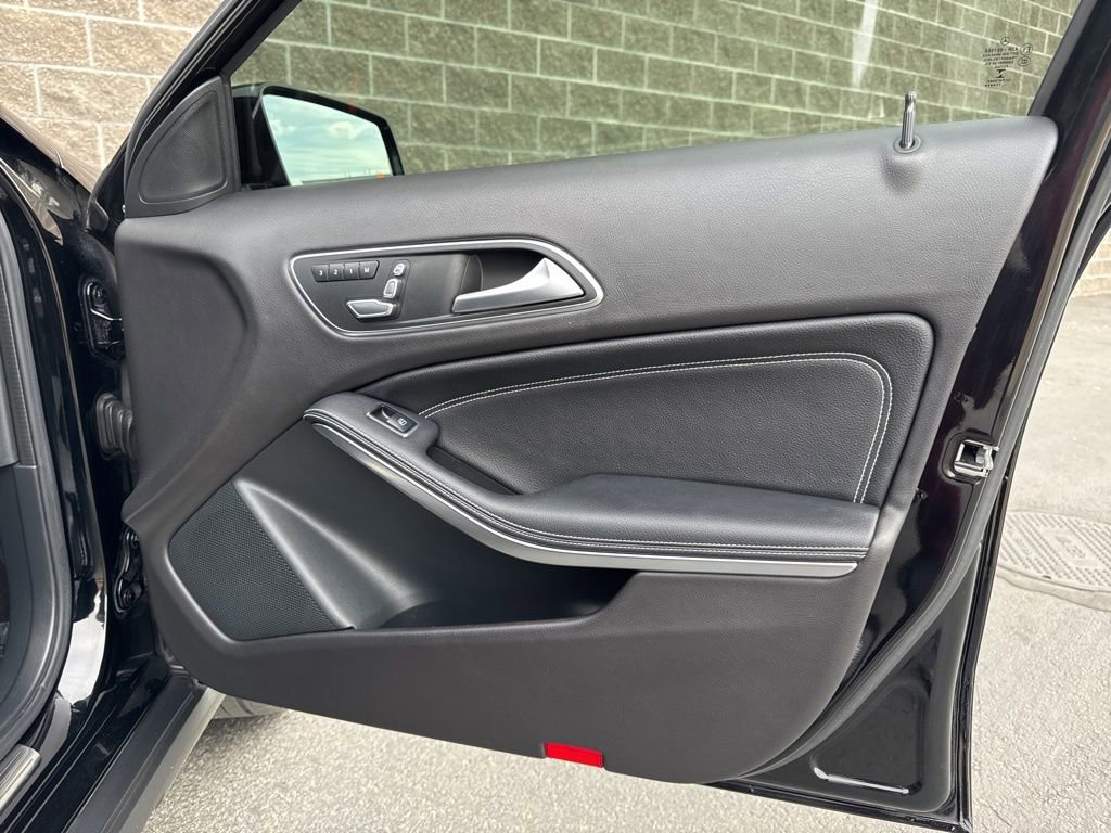 Used 2018 Mercedes-Benz GLA 250 4MATIC image 39