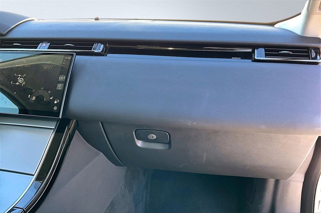 Used 2024 Land Rover Range Rover Velar S image 18
