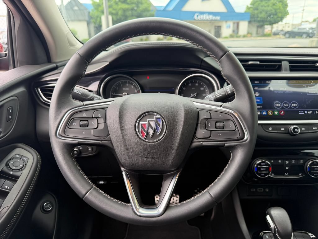 Used 2023 Buick Encore GX Select w/ Sport Touring Package FWD image 31