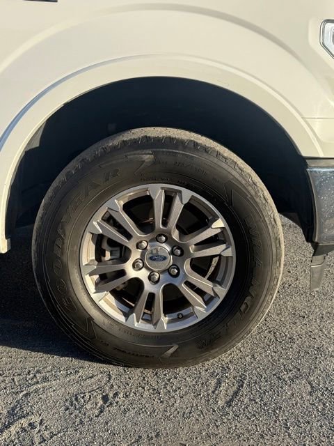 Used 2019 Ford F150 Lariat image 9