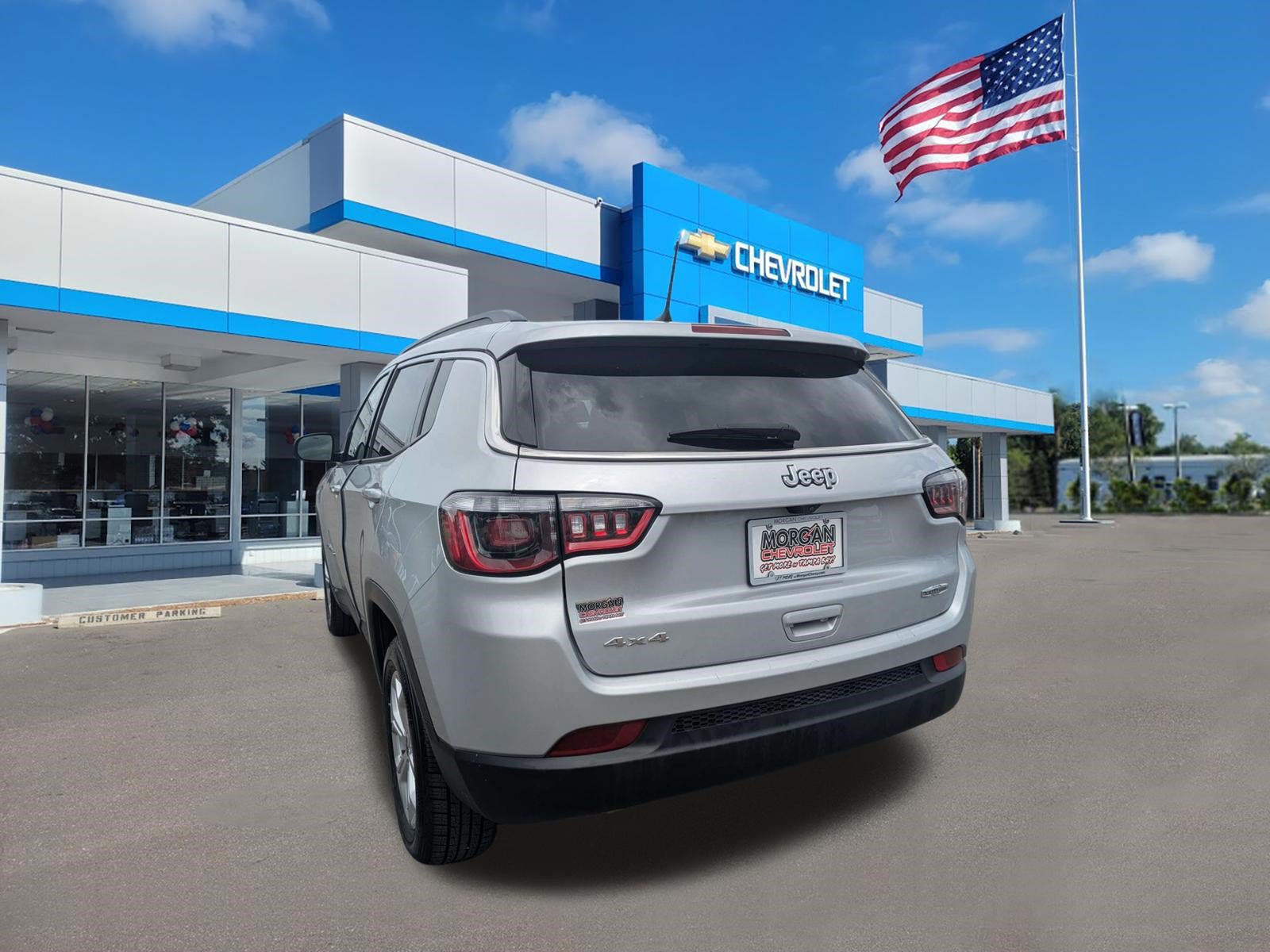 Used 2025 Jeep Compass Latitude AWD/4WD image 5