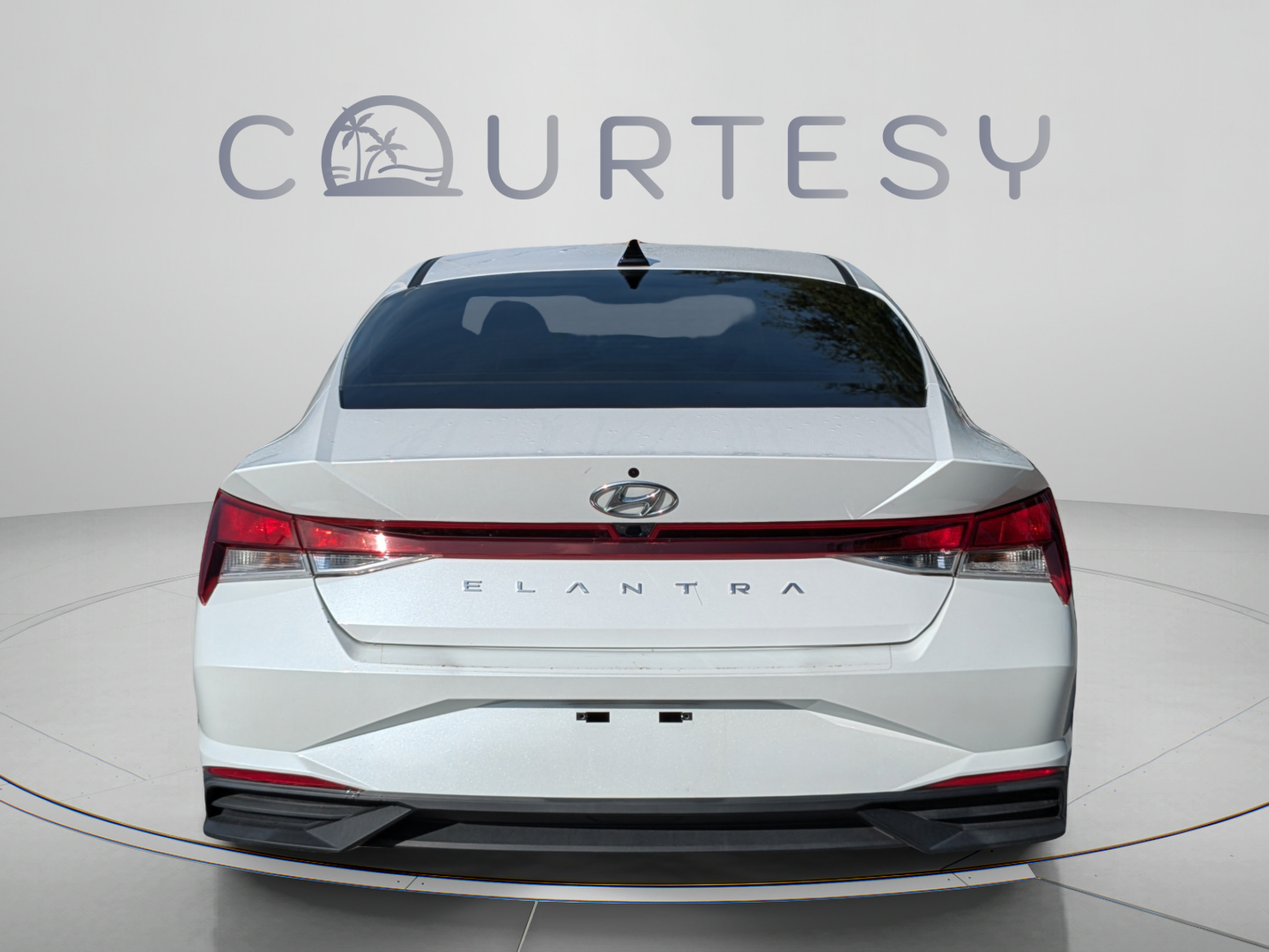 Used 2021 Hyundai Elantra SEL w/ Convenience Package FWD image 5