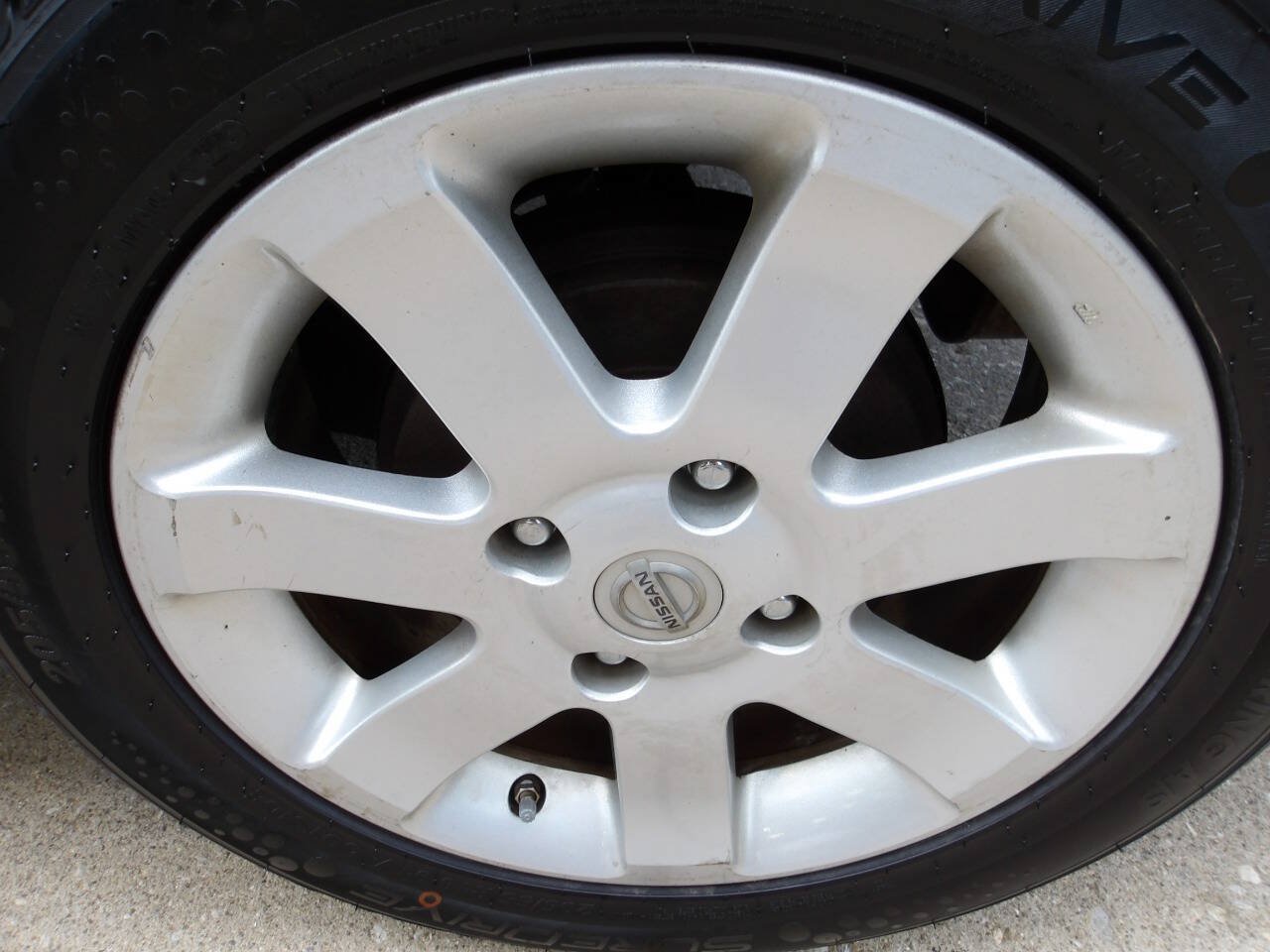 Used 2012 Nissan Sentra 2.0 SR FWD image 39