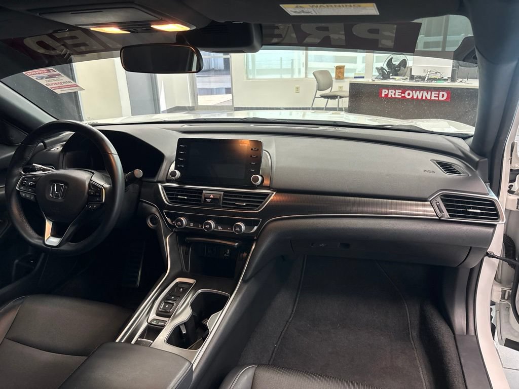 Used 2018 Honda Accord Sport image 13