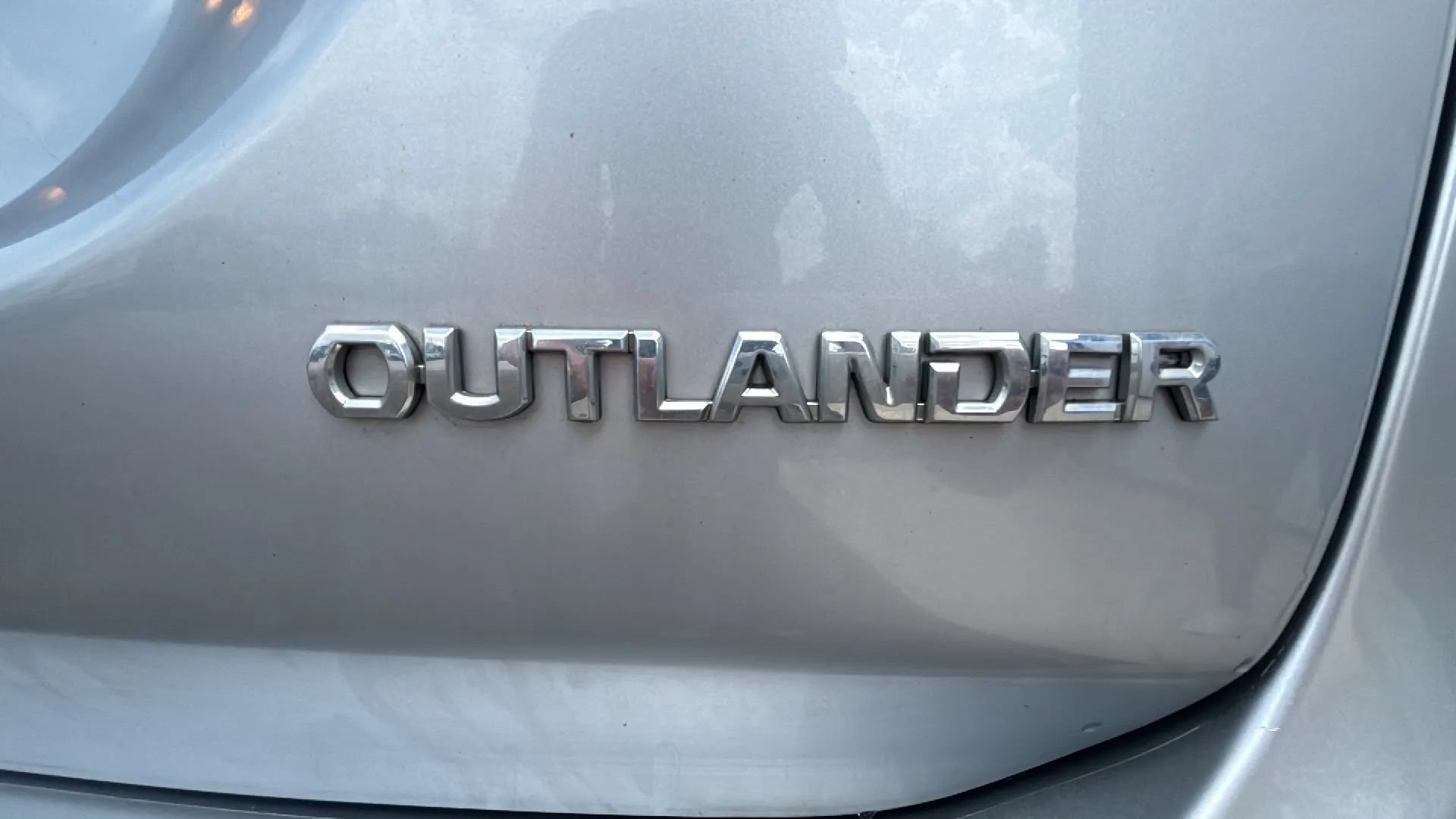 Used 2014 Mitsubishi Outlander SE FWD image 25