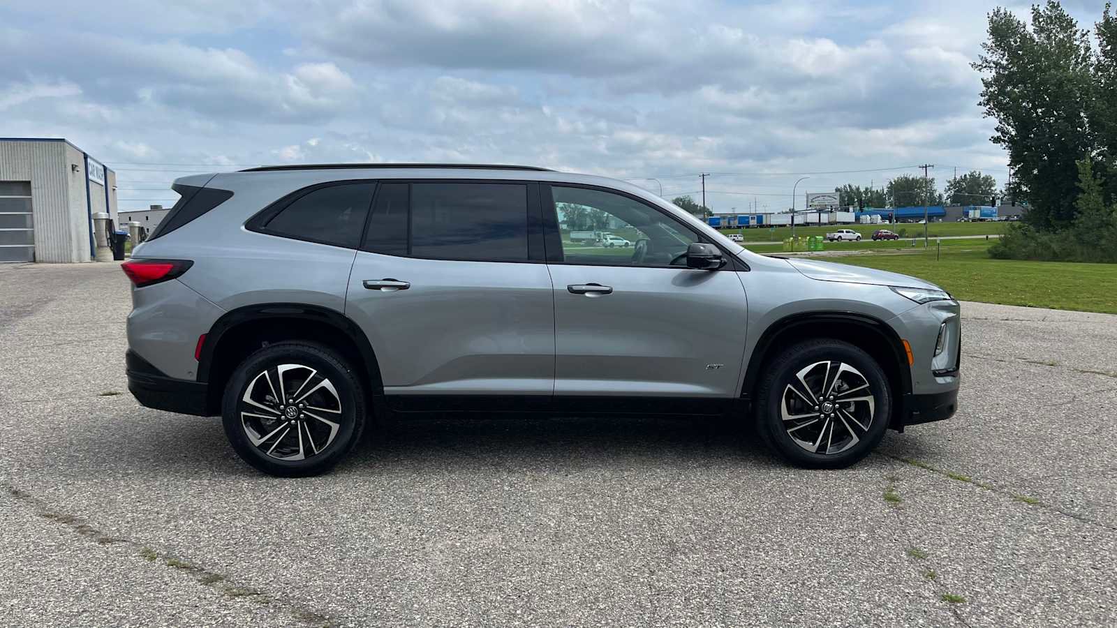 New 2026 Buick Enclave Sport Touring image 3