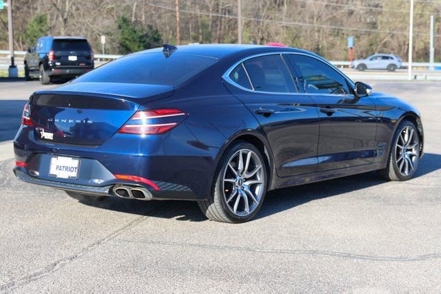 Used 2023 Genesis G70 2.0T image 3