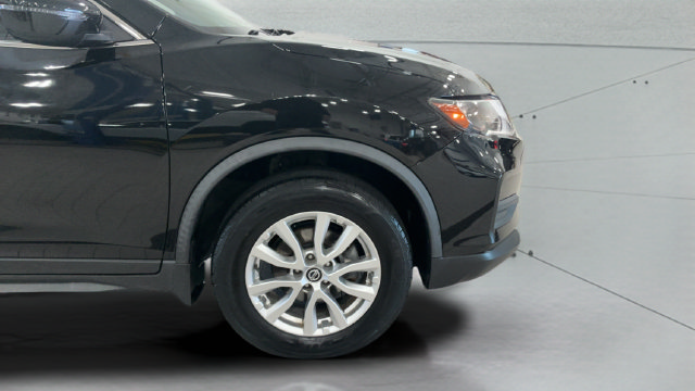 Used 2020 Nissan Rogue SV AWD/4WD image 24