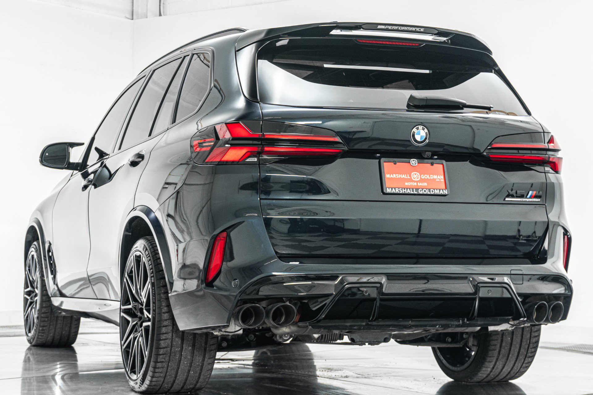 Used 2024 BMW X5 M Competition w/ Executive Package AWD/4WD image 7