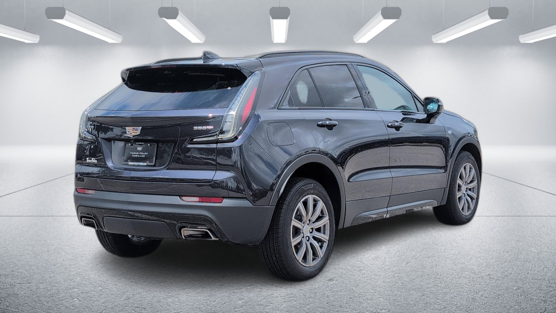 Certified 2022 Cadillac XT4 Sport w/ Enhanced Visibility Package FWD image 7