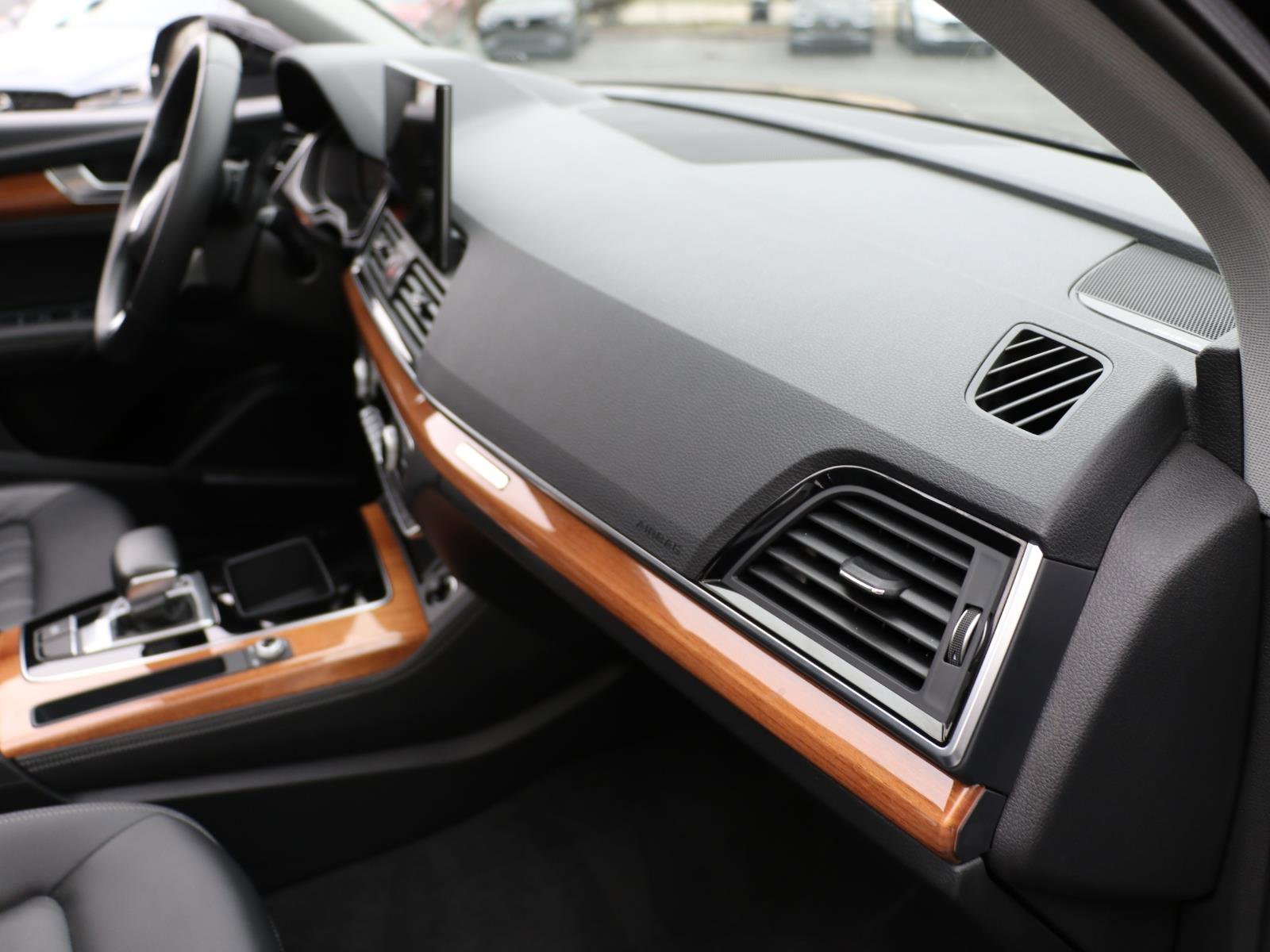 Used 2021 Audi Q5 2.0T Premium Plus w/ Premium Plus Package image 8