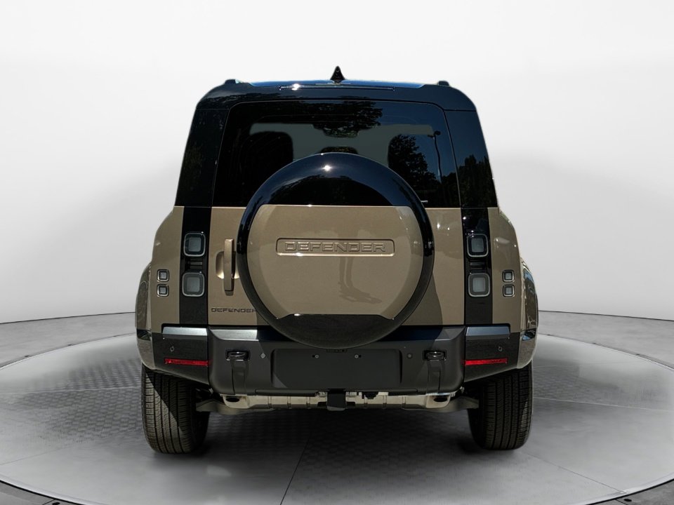 New 2026 Land Rover Defender 110 X-Dynamic SE AWD/4WD image 6