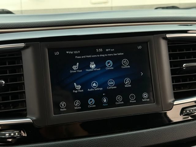 Used 2019 Chrysler Pacifica Touring-L FWD image 22