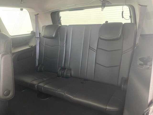 Used 2015 Cadillac Escalade Premium image 47