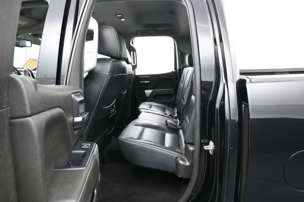 Used 2018 Chevrolet Silverado 1500 LT w/ All Star Edition AWD/4WD image 29