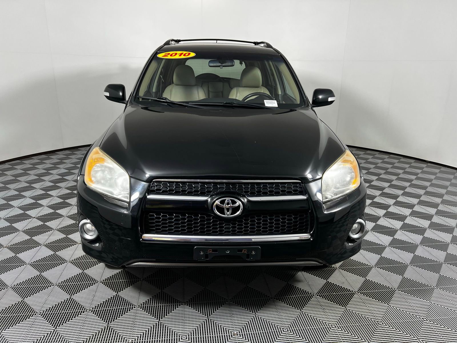 Used 2010 Toyota RAV4 Limited image 2