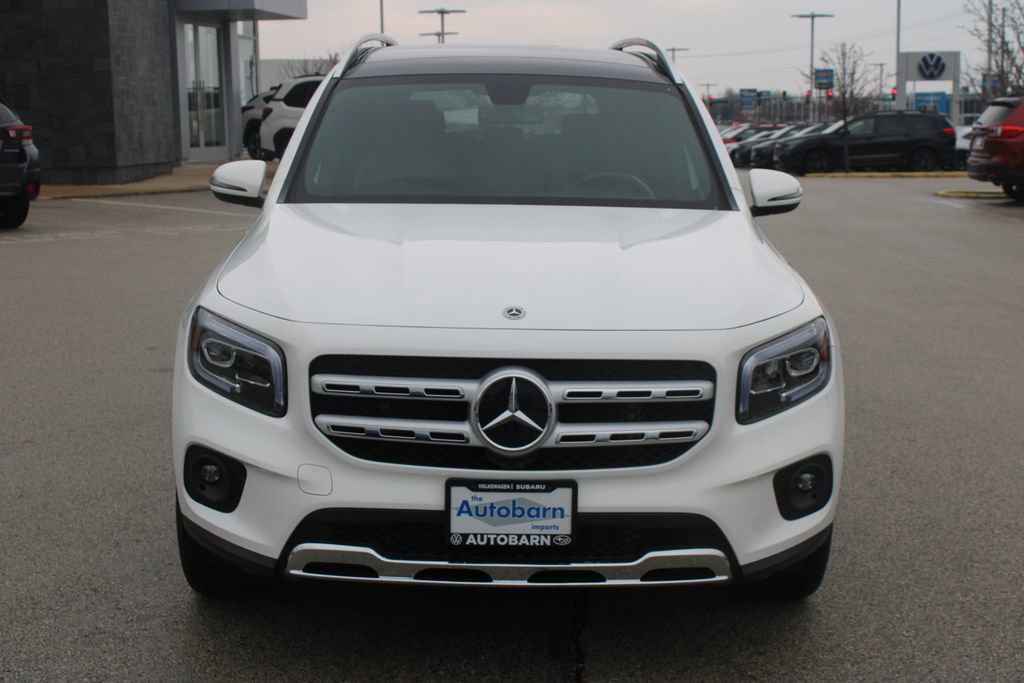Used 2023 Mercedes-Benz GLB 250 4MATIC w/ Premium Package image 2