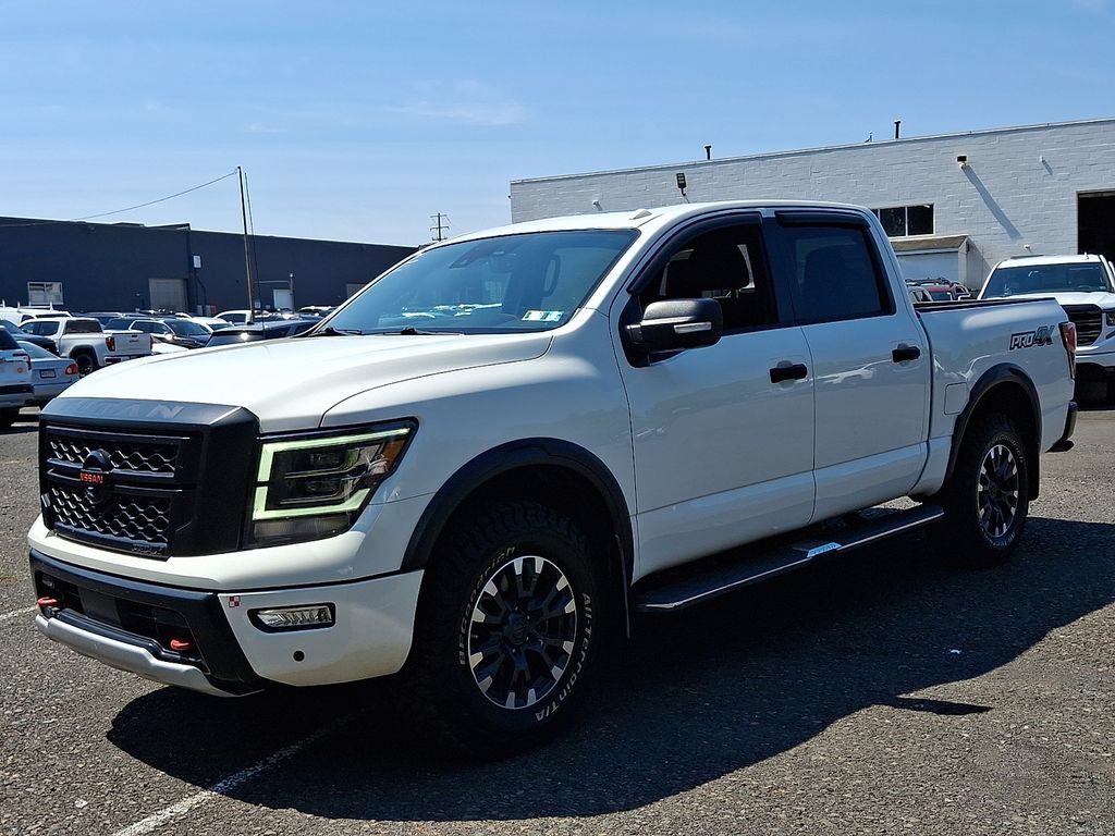 Used 2021 Nissan Titan PRO-4X w/ Pro-4x Convenience Package AWD/4WD image 3